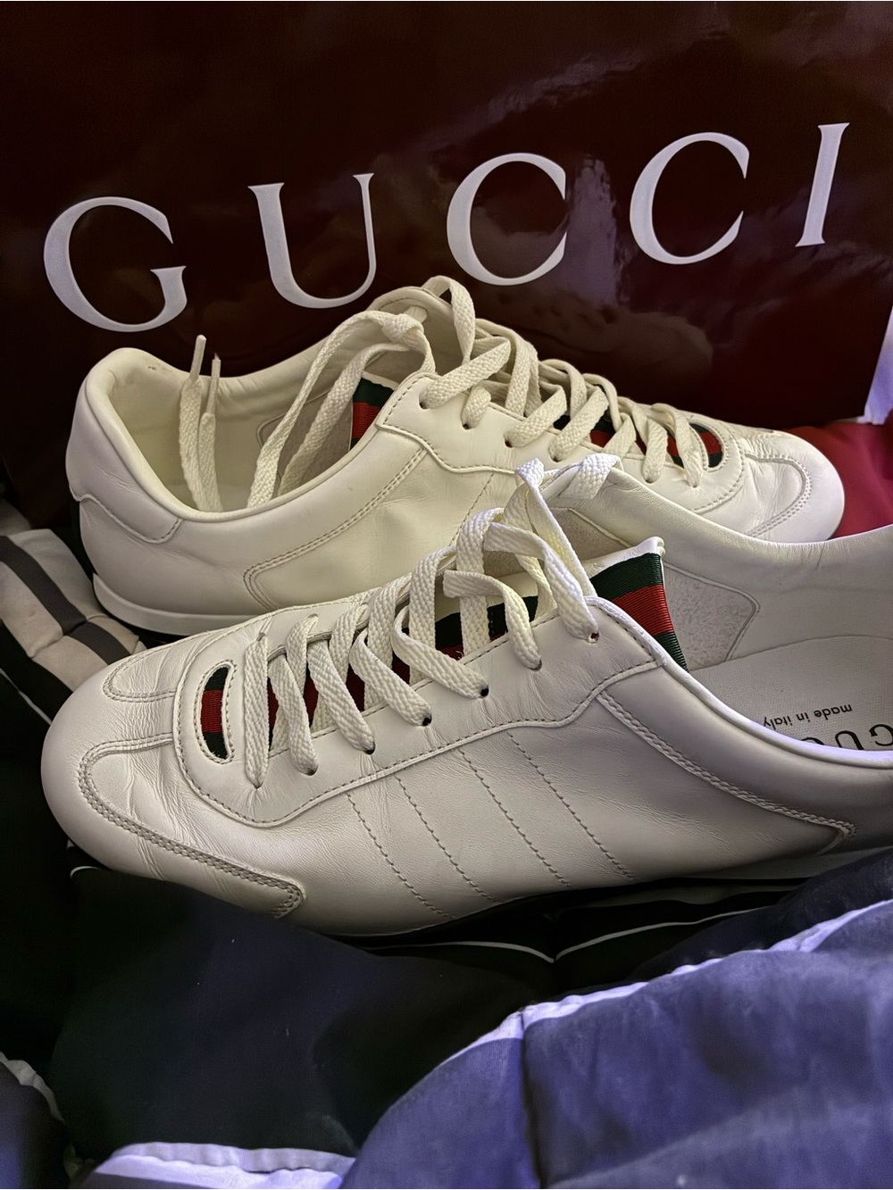 Gucci White Leather Sneakers with Red and Green Stripe Detail